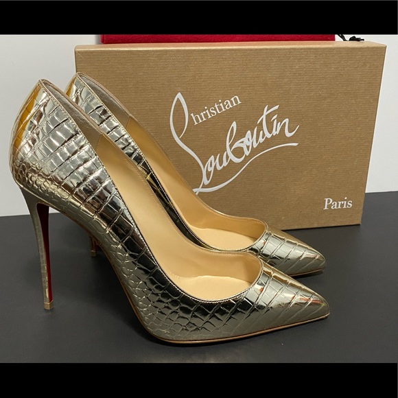 Christian Louboutin Shoes - CHRISTIAN LOUBOUTIN GOLD PUMP **SIZE - 9**